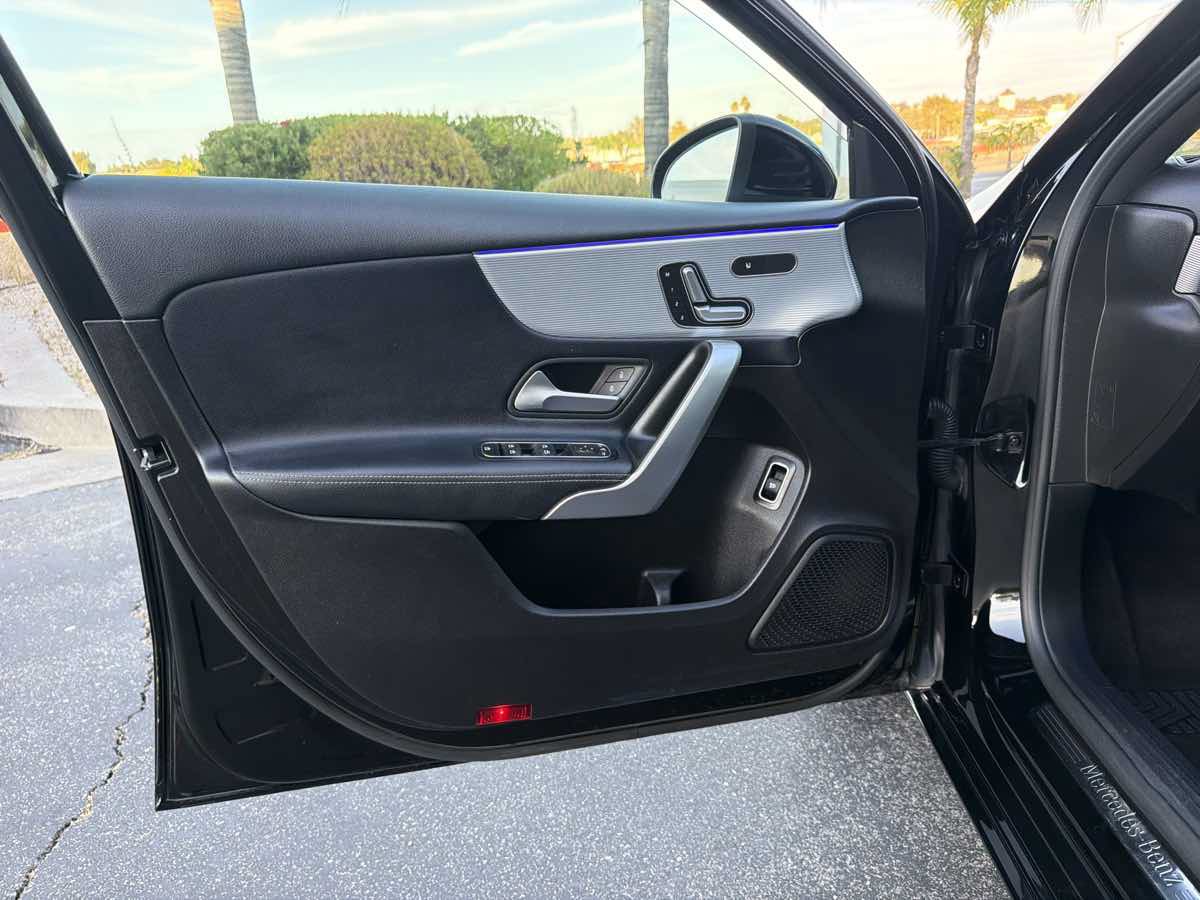 Used 2019 Mercedes-Benz A 220 image 27