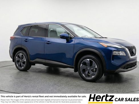 Used 2025 Nissan Rogue SV AWD/4WD image 1