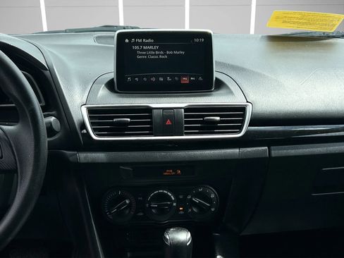 Used 2015 MAZDA MAZDA3 i Sport image 17