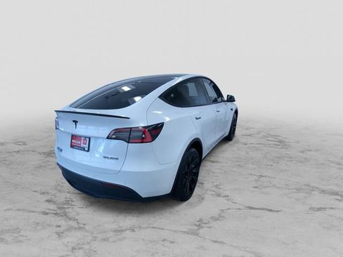 Used 2021 Tesla Model Y Long Range AWD/4WD image 9