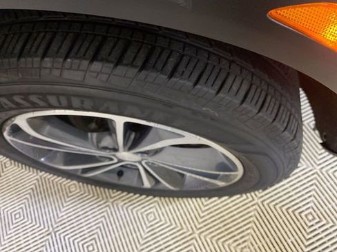 Used 2023 Buick Encore GX Select w/ Safety Package II AWD/4WD image 23