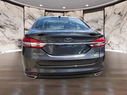 Used 2018 Ford Fusion SE w/ Equipment Group 201A AWD/4WD image 8