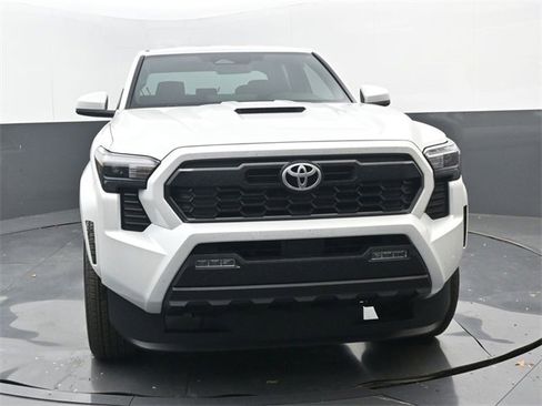 New 2025 Toyota Tacoma TRD Sport image 19