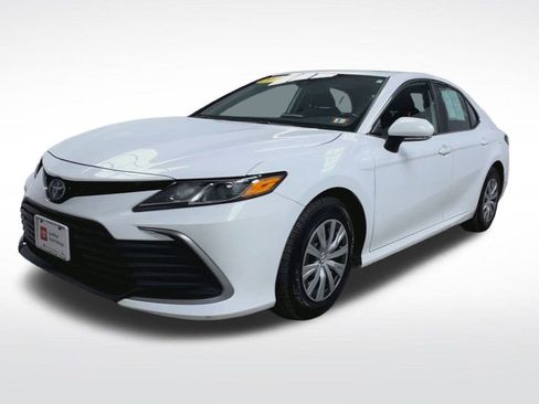 Certified 2023 Toyota Camry LE w/ Cold Weather Package image 5