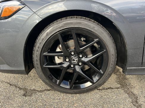 Used 2023 Honda Civic Sport image 7