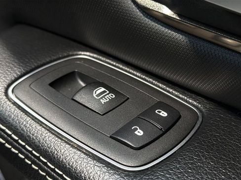 Used 2019 RAM 1500 Sport w/ Level 2 Equipment Group AWD/4WD image 8