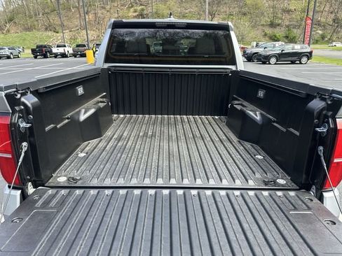 New 2026 Toyota Tacoma SR5 AWD/4WD image 22