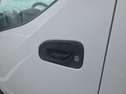 Used 2017 Nissan NV200 SV image 16