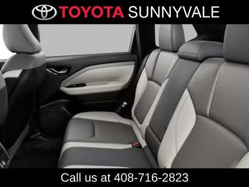 Used 2025 Subaru Forester Wilderness AWD/4WD image 4