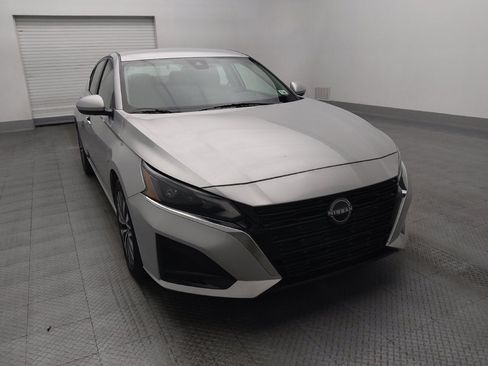 Used 2023 Nissan Altima 2.5 SV image 14