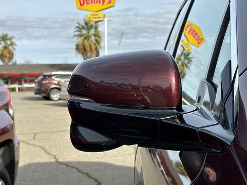 Used 2016 Honda Pilot Touring image 13