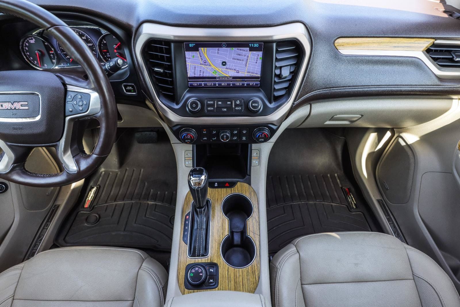 Used 2018 GMC Acadia Denali w/ Technology Package AWD/4WD image 28