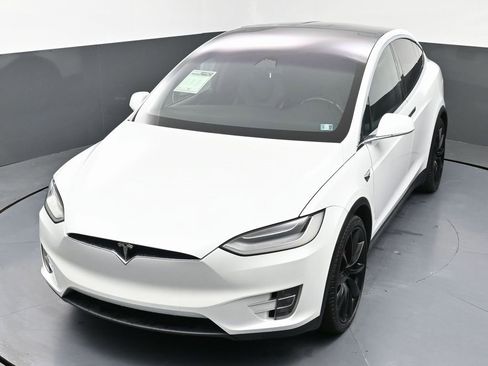 Used 2021 Tesla Model X Performance image 46