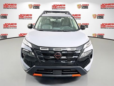 Certified 2025 Nissan Rogue SV image 12