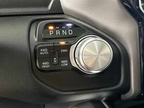 Used 2022 RAM 1500 Laramie AWD/4WD image 18