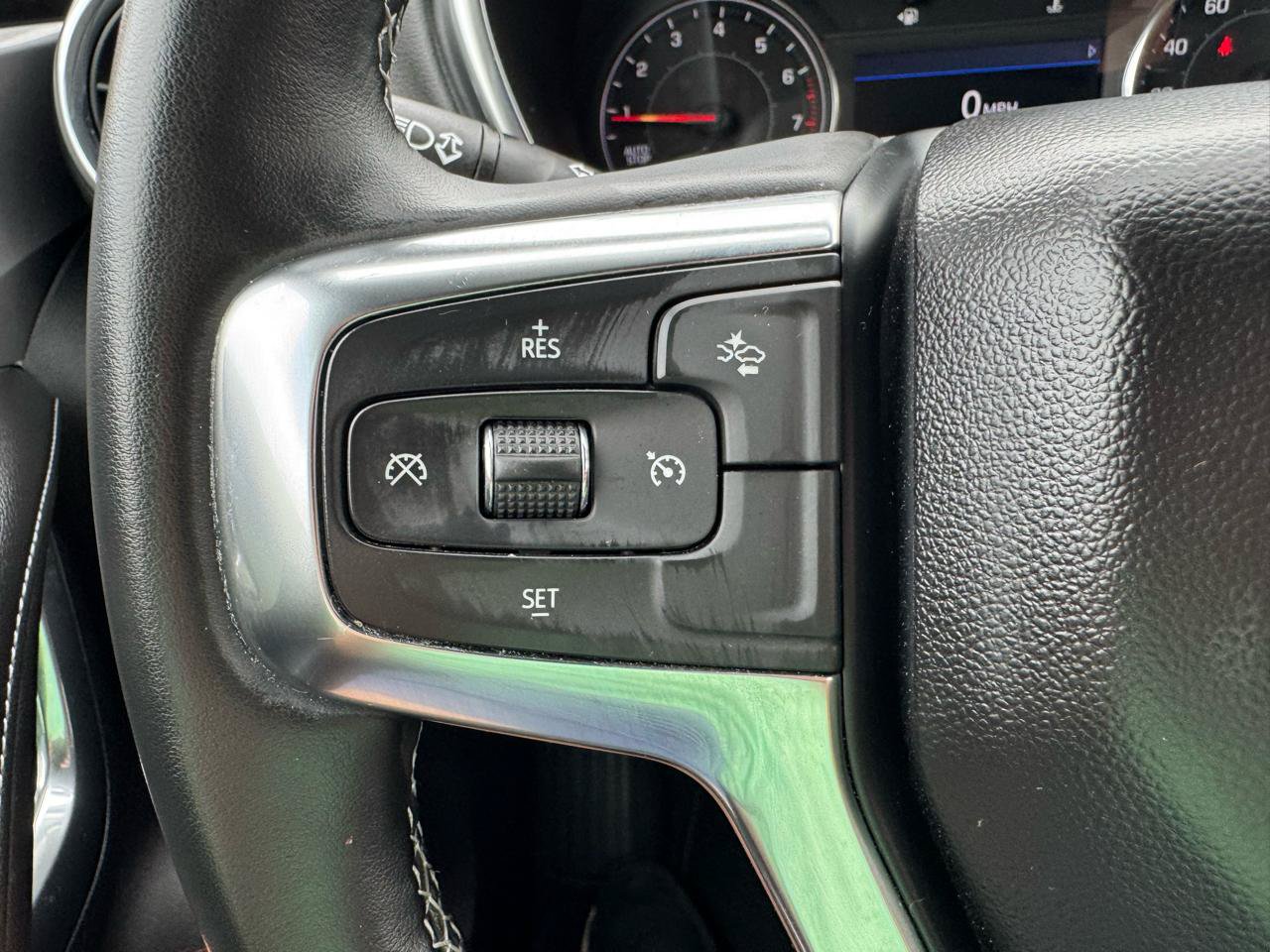 Used 2024 Chevrolet Blazer LT FWD image 18