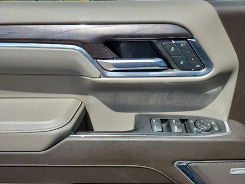 Used 2024 Chevrolet Silverado 1500 LTZ image 8