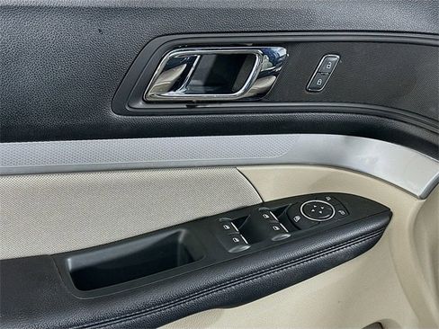 Used 2019 Ford Explorer FWD image 10
