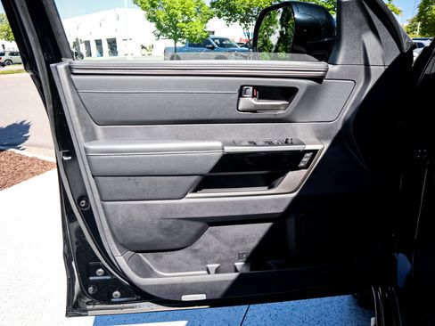 Used 2022 Toyota Tundra Limited AWD/4WD image 14