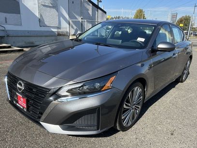 Used 2023 Nissan Altima 2.5 SL