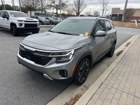 Used 2024 Kia Seltos SX image 4