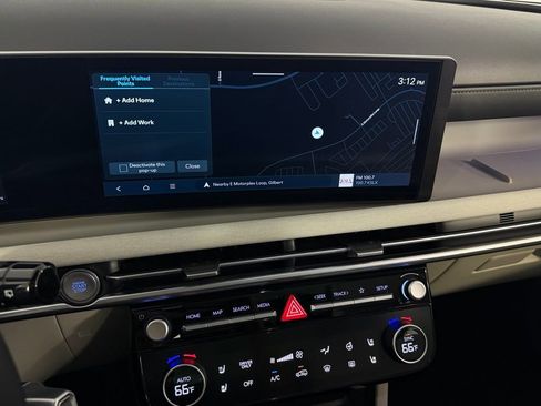 Used 2025 Hyundai Tucson Limited image 18