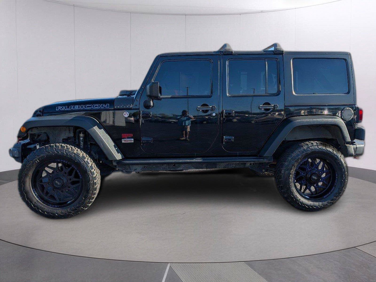 Used 2013 Jeep Wrangler Unlimited Rubicon AWD/4WD image 2