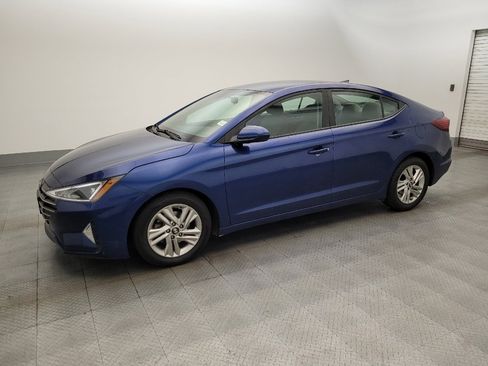 Used 2019 Hyundai Elantra SEL image 2