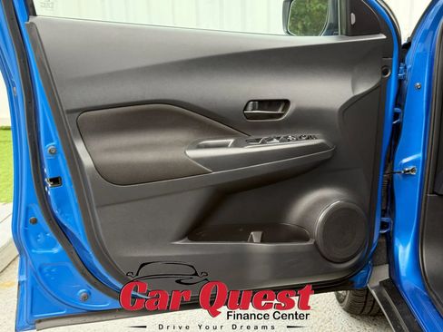 Used 2022 Nissan Kicks S FWD image 11