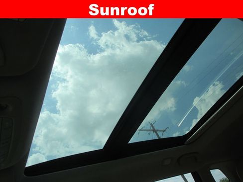 Used 2017 Nissan Rogue SL w/ SL Premium Package image 16