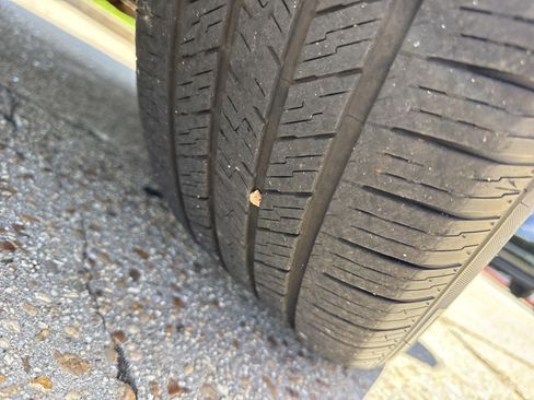 Used 2022 GMC Acadia Denali w/ Denali Technology Package image 9