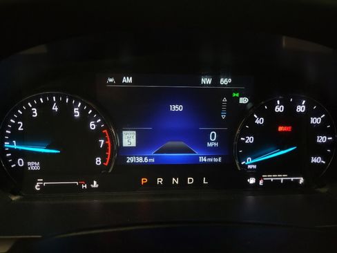 Used 2022 Ford Explorer XLT w/ Equipment Group 202A AWD/4WD image 23