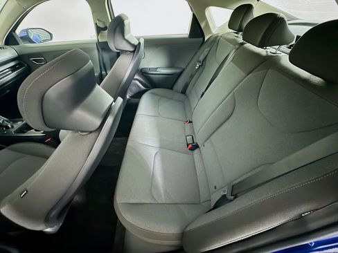 Used 2025 Kia K4 FWD image 27
