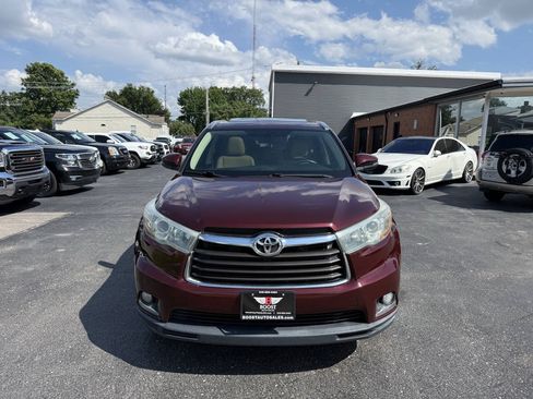 Used 2014 Toyota Highlander Limited AWD/4WD image 2