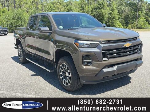 Used 2024 Chevrolet Colorado LT w/ LT Convenience Package III AWD/4WD image 1