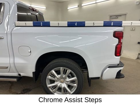 New 2026 Chevrolet Silverado 1500 High Country AWD/4WD image 15