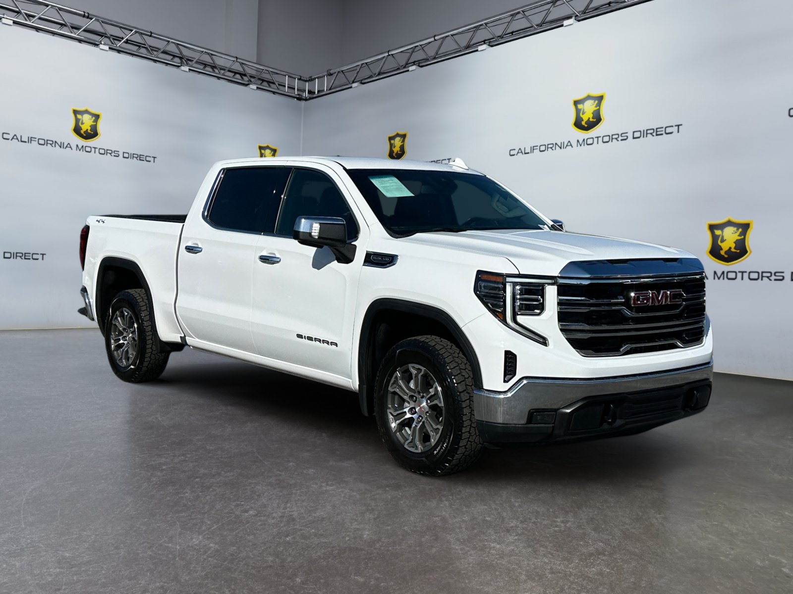 Used 2026 GMC Sierra 1500 SLT AWD/4WD image 7