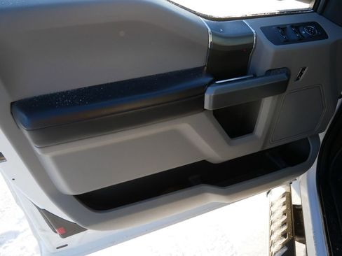 Used 2016 Ford F150 XLT w/ Equipment Group 302A Luxury image 11