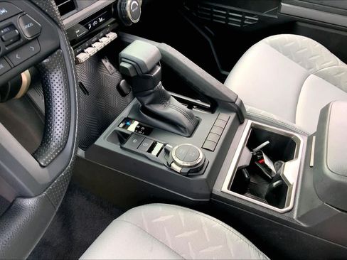 Used 2026 Toyota Tacoma SR5 AWD/4WD image 12