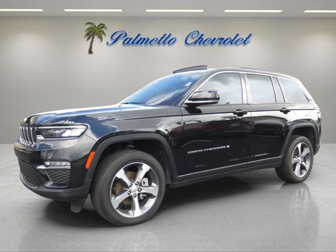 Used 2024 Jeep Grand Cherokee Limited AWD/4WD image 7