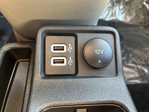Used 2022 Ford Transit Connect XLT FWD image 37