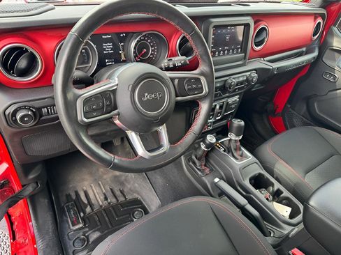 Used 2021 Jeep Wrangler Rubicon w/ Cold Weather Group AWD/4WD image 20