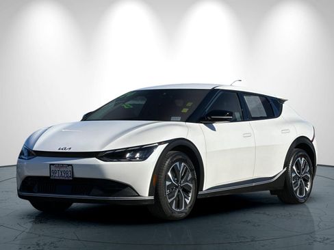 Used 2024 Kia EV6 Light image 8