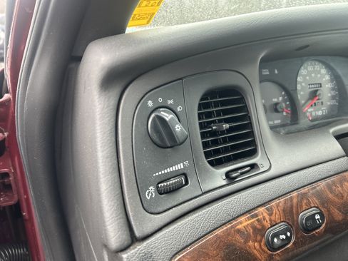 Used 2005 Mercury Grand Marquis LS RWD image 22