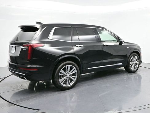 Certified 2025 Cadillac XT6 Premium Luxury image 6