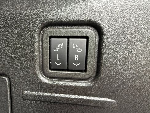 Used 2024 GMC Hummer EV 3X AWD/4WD image 19