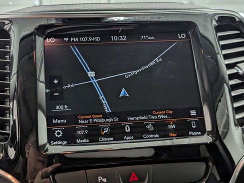 Used 2019 Jeep Cherokee Limited image 26