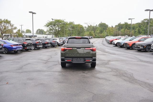 Used 2025 Hyundai Santa Cruz SEL AWD/4WD image 6