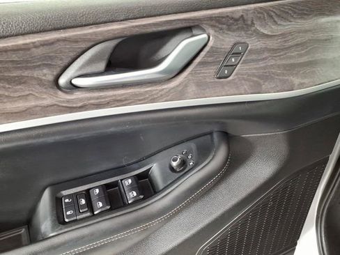 Used 2023 Jeep Grand Cherokee L Limited image 14