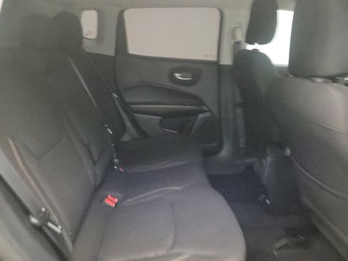 Used 2018 Jeep Compass Sport w/ Tech Group AWD/4WD image 19